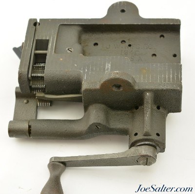 WWII Browning 1918 Machine Gun Belt Filling Tool W/Chest + 2 Belts D35395 - Image 6 of 13