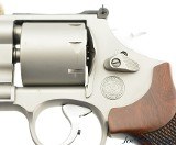 Smith & Wesson Performance Center Model 627-5 Eight Shot 357 Magnum - Image 6 of 15