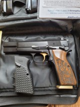 BHAdvanced Masterpiece Browning 9mm Hi-Power - 16 of 20