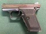 Heckler & Koch P7 M8 9MM 1984 - 5 of 11