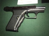 Heckler & Koch P7 M8 9MM 1984 - 7 of 11