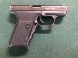 Heckler & Koch P7 M8 9MM 1984 - 6 of 11