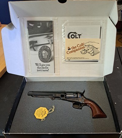 MINTY 2nd Generation Colt Pocket Navy in Box