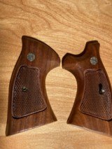 Smith&Wesson grips - 2 of 5