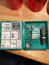 4 sets of pistol dies, 2 bullet pullers and primer pocket swaging tool - 4 of 4