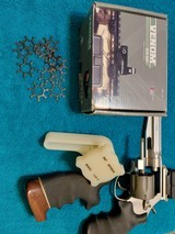 smith wesson 986 performace center 9mm - Image 1 of 5