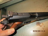 Colt 1911 Gold Cup Mark IV
Series 70 - 5 of 11