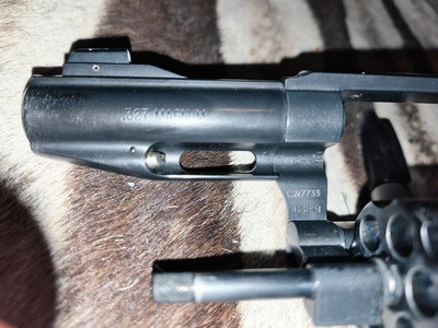 Very rare 327 magnum - Image 4 of 6