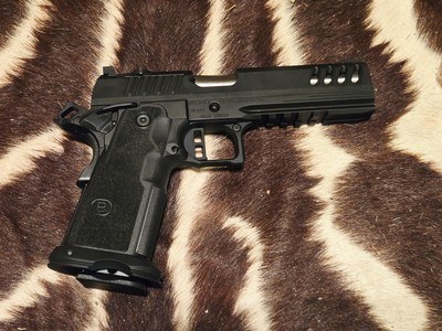 Bersa M2xI - Image 1 of 4