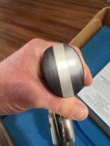 Freedom Arms model 1983 Premier .475 Linebaugh - 9 of 11