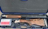 Beretta 686 Silver Pigeon 1 Sporting - O/U 12ga 30" barrel - adjustable comb and recoil reducer - 1 of 4