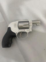 Smith & Wesson model 38–3 38 special like new - 4 of 9