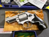***Smith & Wesson 66-8 Combat 2.75" Stainless Revolver w/Bobbed Hammer Factory Paperwork & Hard Case*** - 2 of 8