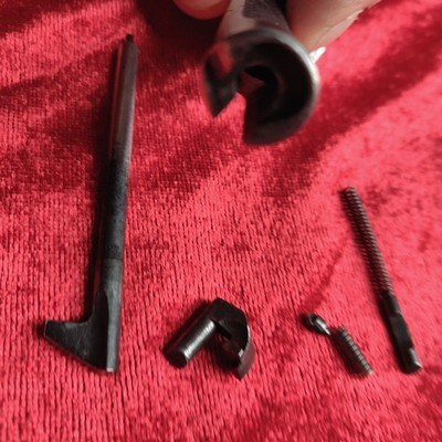 M1 Carbine bolt original early marked S.G. Firing pin S.G. Extractor WS.G. - Image 7 of 8