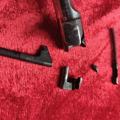 M1 Carbine bolt original early marked S.G. Firing pin S.G. Extractor WS.G. - Image 4 of 8