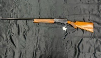 Browning Belgium Auto Shotgun 12G - Image 2 of 15