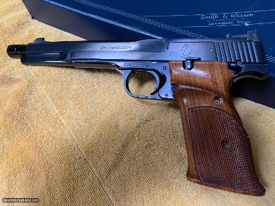 S&W Mod 41 .22LR