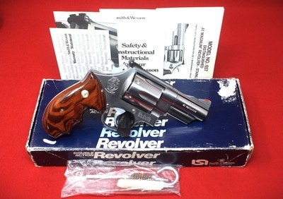 Smith & Wesson Model 657 NO DASH, .41 Magnum N Frame, Round Butt, 3-Inch, 1986 - Image 1 of 15