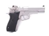 Smith & Wesson 1006 10mm pistol - 2 of 9