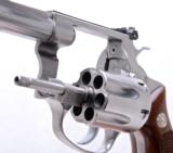 S&W 631 stainless steel revolver .32 Mag - 4 of 9