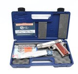 Colt Lightweight Commander, .45 acp.
Stainless Steel - 9 of 10