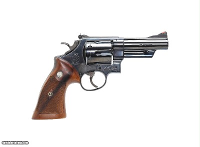 Smith & Wesson Model 29 (no dash) 4