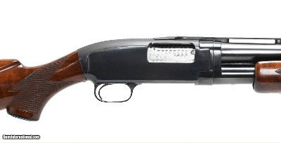 Winchester Model 12 Pigeon trap.
Duck bil ramp