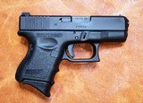 GLOCK 27 Gen 3 Sub-compact .40 cal, Mint condition - 2 of 7