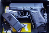 GLOCK 27 Gen 3 Sub-compact .40 cal, Mint condition