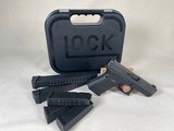 Glock G19 with 5 Magazines - 8 of 9