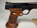 Smith & Wesson Model 41 – Early 1960s, Excellent Condition - 9 of 13