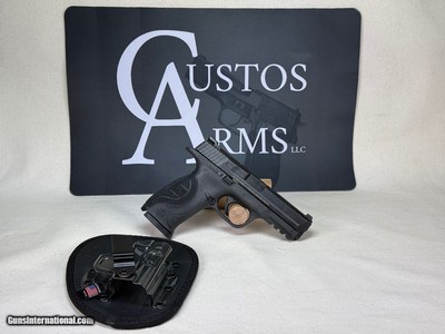 Smith & Wesson M&P9 Pro Series w/ N8 Tactical Holster – 9mm – Excellent Condition