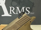 Smith & Wesson M&P9 – Flat Dark Earth – 9mm – 2 Magazines – Excellent Condition - 6 of 11