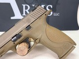 Smith & Wesson M&P9 – Flat Dark Earth – 9mm – 2 Magazines – Excellent Condition - 4 of 11
