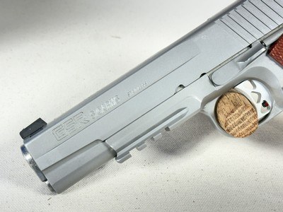SIG SAUER GSR (Granite Series Rail) 1911 .45 ACP – Early GS-Serial (2004–2005) – Used - Image 8 of 12