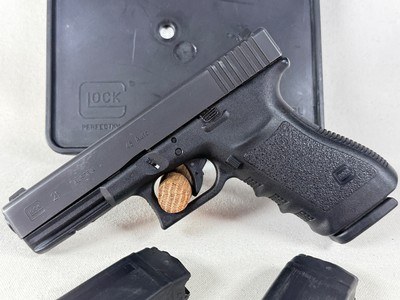 Glock 21 .45 Auto Pistol - Austrian Proofed, Excellent (3 Magazines) - Image 4 of 11