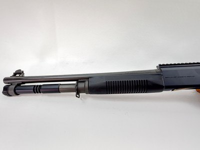 Benelli M4 Semi-Automatic Tactical Shotgun – 12 Gauge – 18" Barrel – Extended Tube - Image 4 of 19