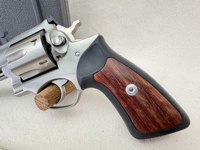 Ruger Super Redhawk NRA Commemorative Edition Revolver – .44 Magnum (1996) - Image 3 of 17