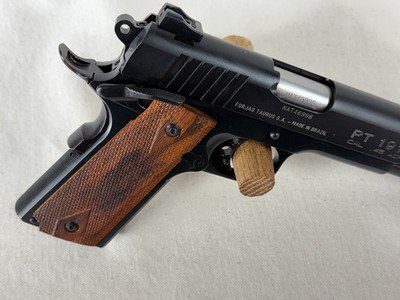 Taurus PT1911 Government Model 1911 – .45 ACP (August 2007) | Like New, Wood Grips - Image 6 of 11