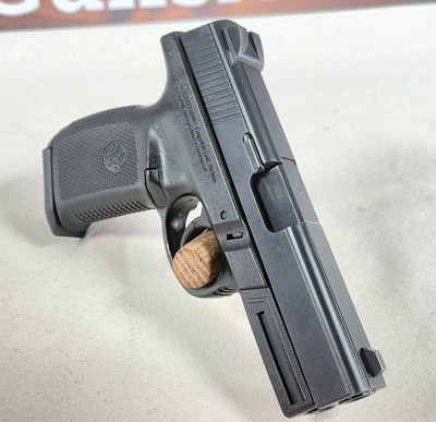 Smith & Wesson SW40E Semi-Auto Pistol – .40 S&W (Circa 1999–2002) - Image 7 of 9
