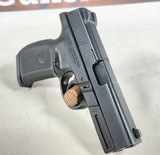 Smith & Wesson SW40E Semi-Auto Pistol – .40 S&W (Circa 1999–2002) - Image 7 of 9