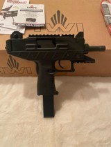 Uzi Pro 9mm pistol as new in box - 3 of 8