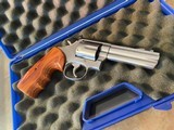 S&W 686-3 Lew Horton Carry Comp Performance Center - 5 of 11