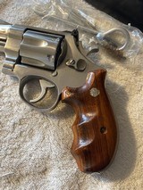 New in Box S&W 624 no dash 3” Lew Horton - 7 of 11