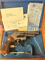 S&W 29-2 44 magnum, 4” barrel in Presentation case - 4 of 15