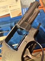 S&W 29-2 44 magnum, 4” barrel in Presentation case - 14 of 15