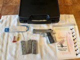 Kimber Compact II 45acp as new in box - 1 of 11