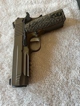 Sig 1911 Carry Scorpion in box - 5 of 9