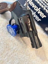 S&W 36-7 in Box, 38 special, snub, excellent shape - 4 of 12
