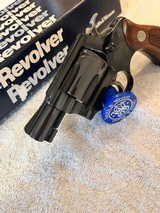 S&W 36-7 in Box, 38 special, snub, excellent shape - 6 of 12